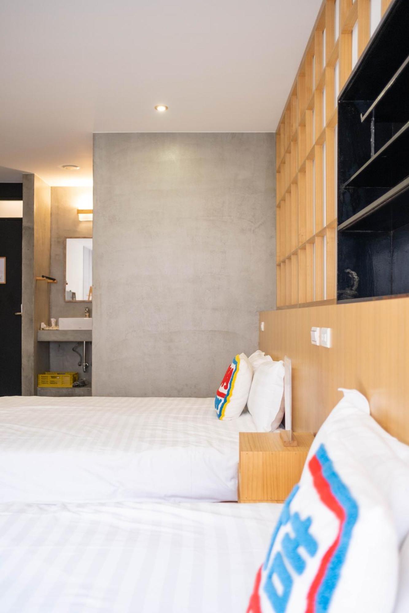 RAITO Hostel Tainan Buitenkant foto