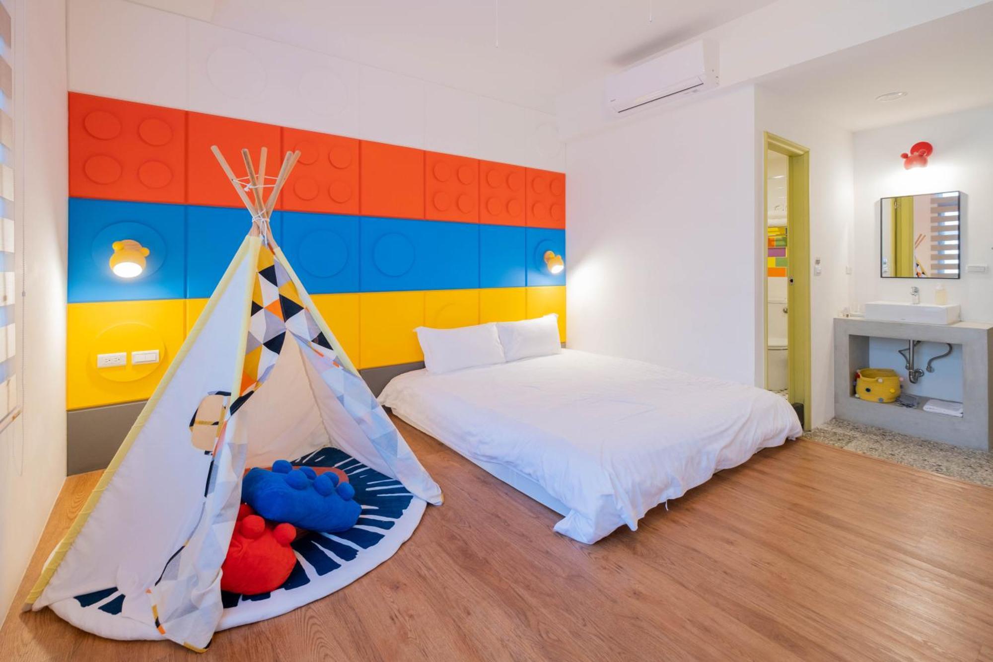 RAITO Hostel Tainan Buitenkant foto