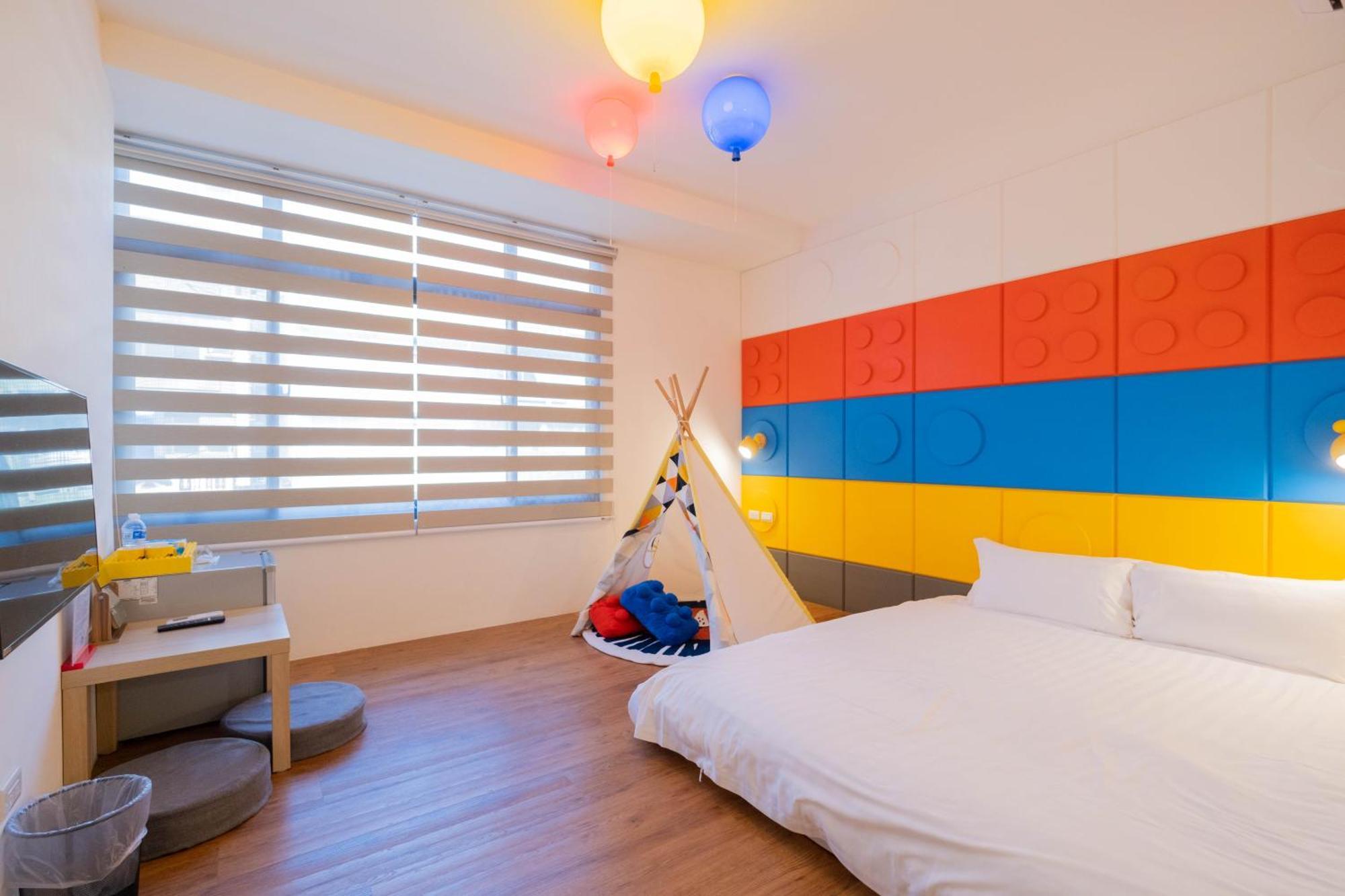 RAITO Hostel Tainan Buitenkant foto